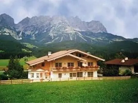 Ferienhaus Elisabeth Apartmán Ellmau