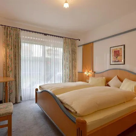 Elisabeth Apartment *